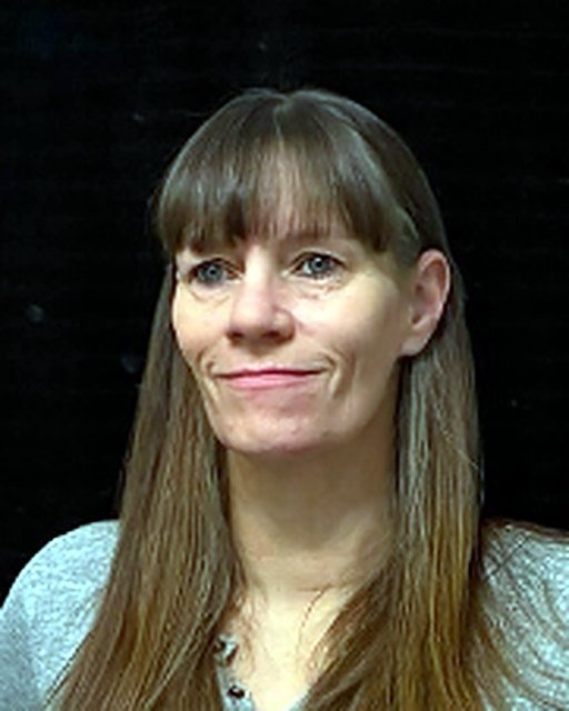 Portrait of Lori Hann